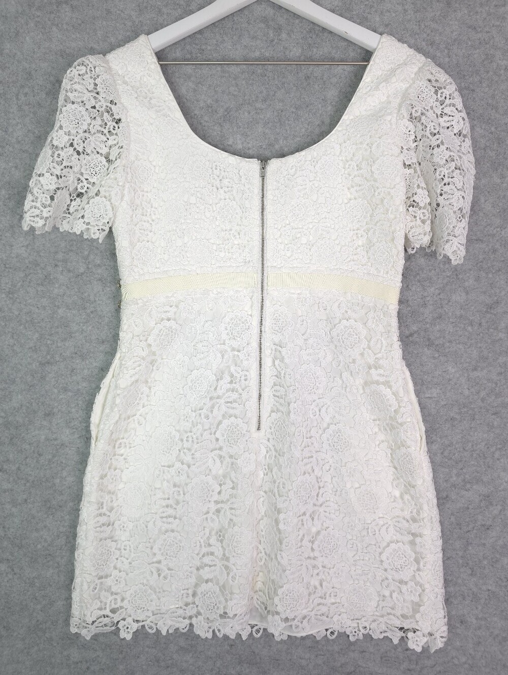 Self-Portrait Pearl-Embellished Guipure Lace Scoop-Neck White Mini Dress - Picture 7 of 14